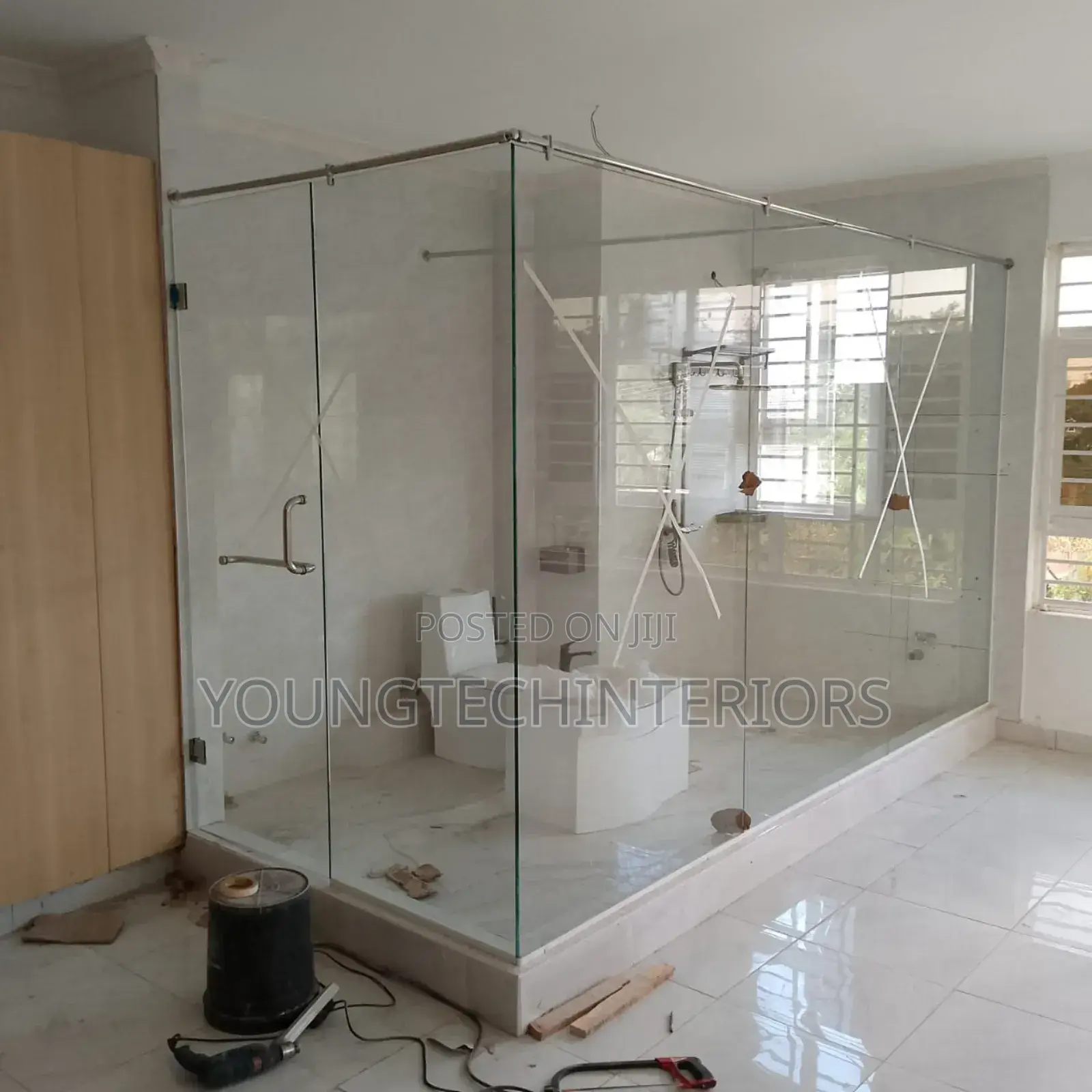 Double Shower Cubicle