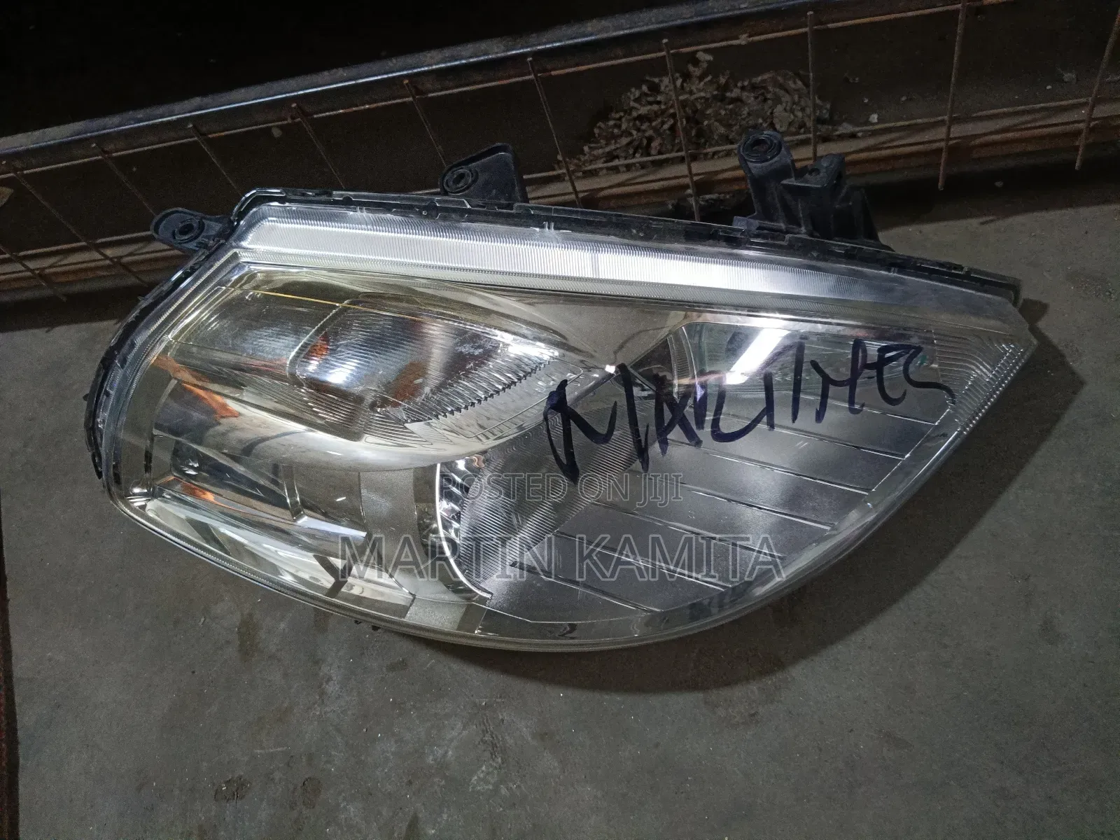 Nissan Tiida Headlight Non-Xenon