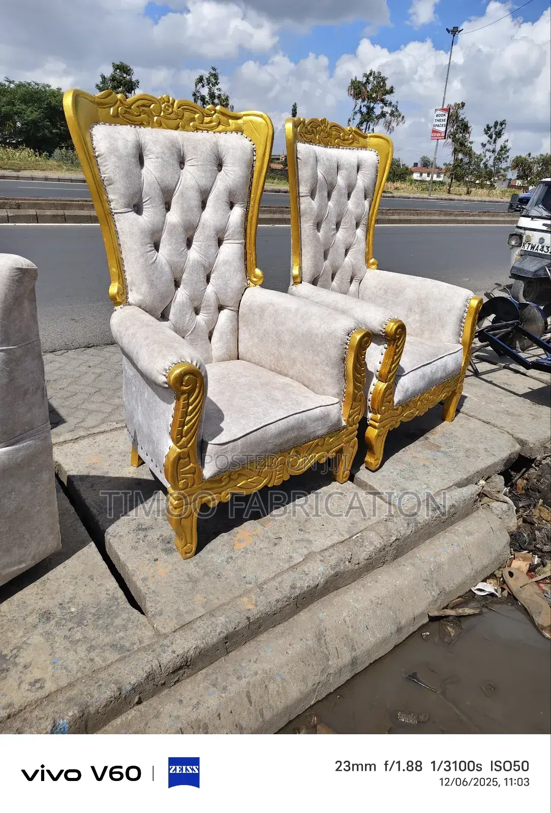 Queen Chairs