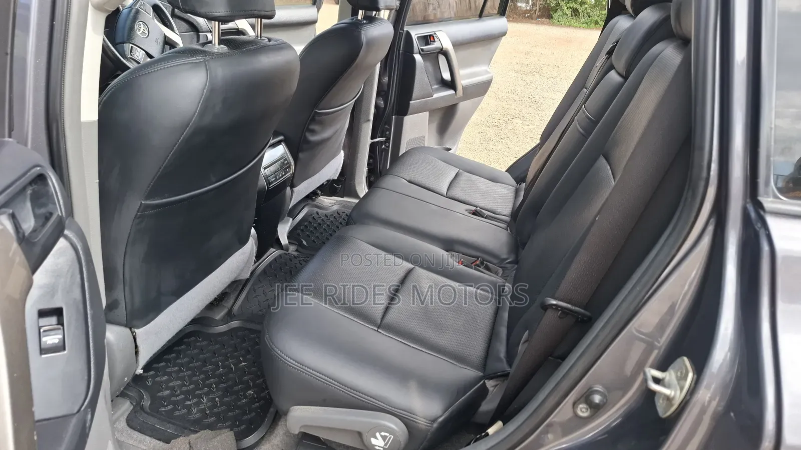 Toyota Land Cruiser Prado 2012 Gray