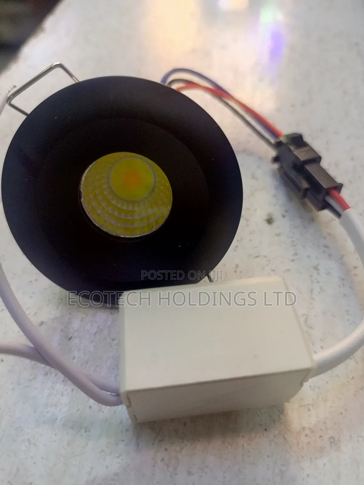 3wts Black Body 3 Color Cabinet Lights Cy7