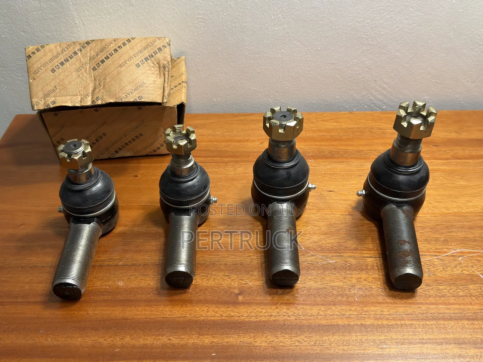 Tie Rod Ends/Track Rod Ends/Ball Joints for Sinotruck Howo/Mercedes