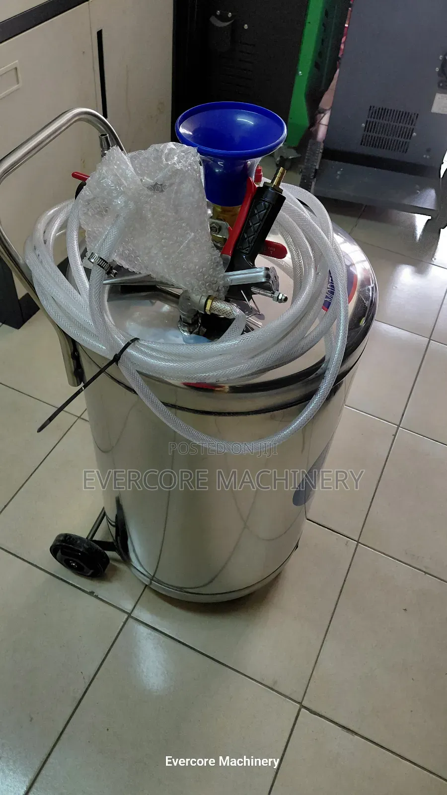 80litres Stainless Steel Soap Foamer/Dispenser Machine.