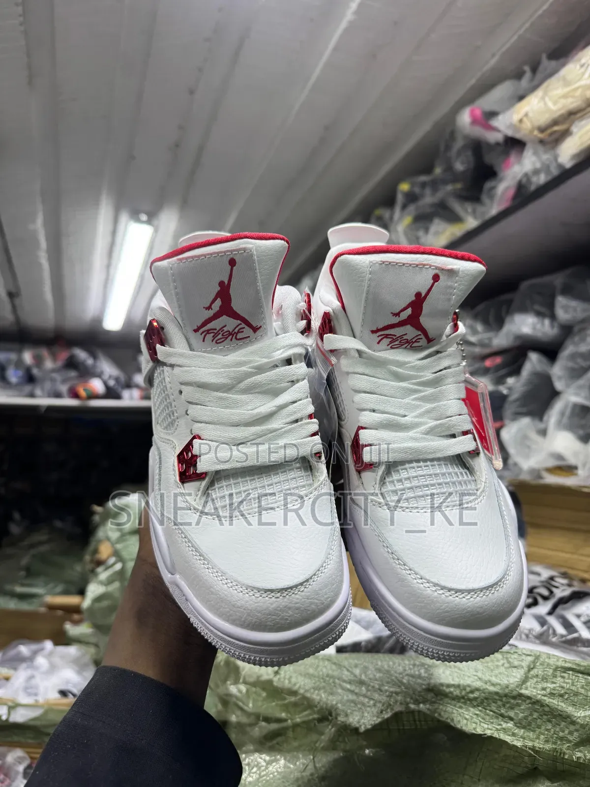 Jordan 4 Metallic Red