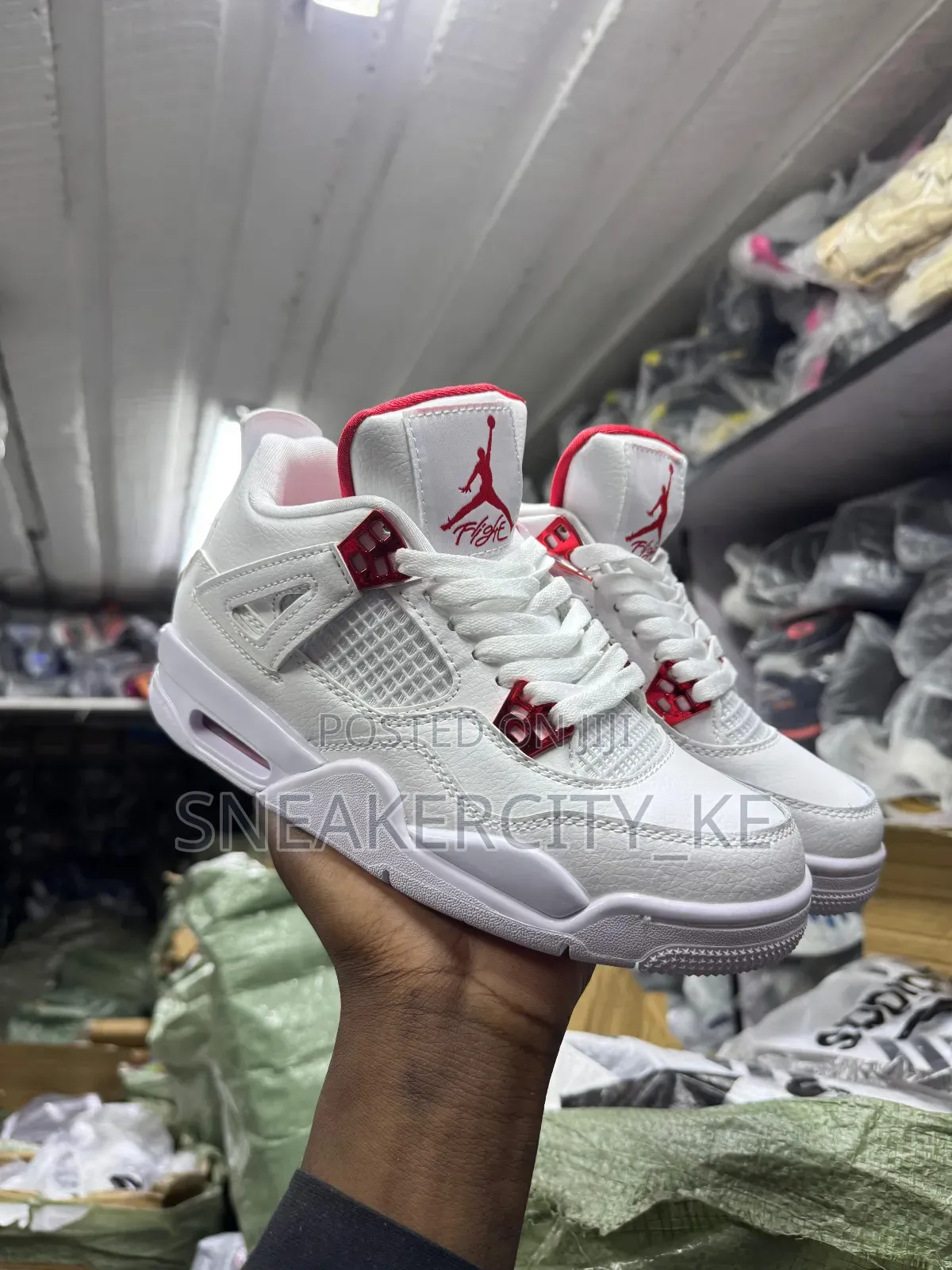 Jordan 4 Metallic Red