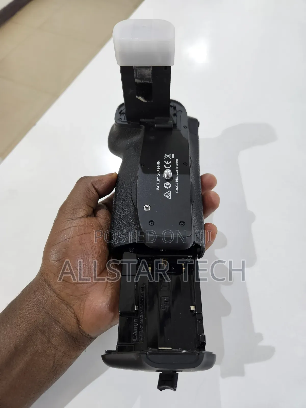 Canon Bg-E14 Battery Grip for Eos 70d, 80d, and 90d