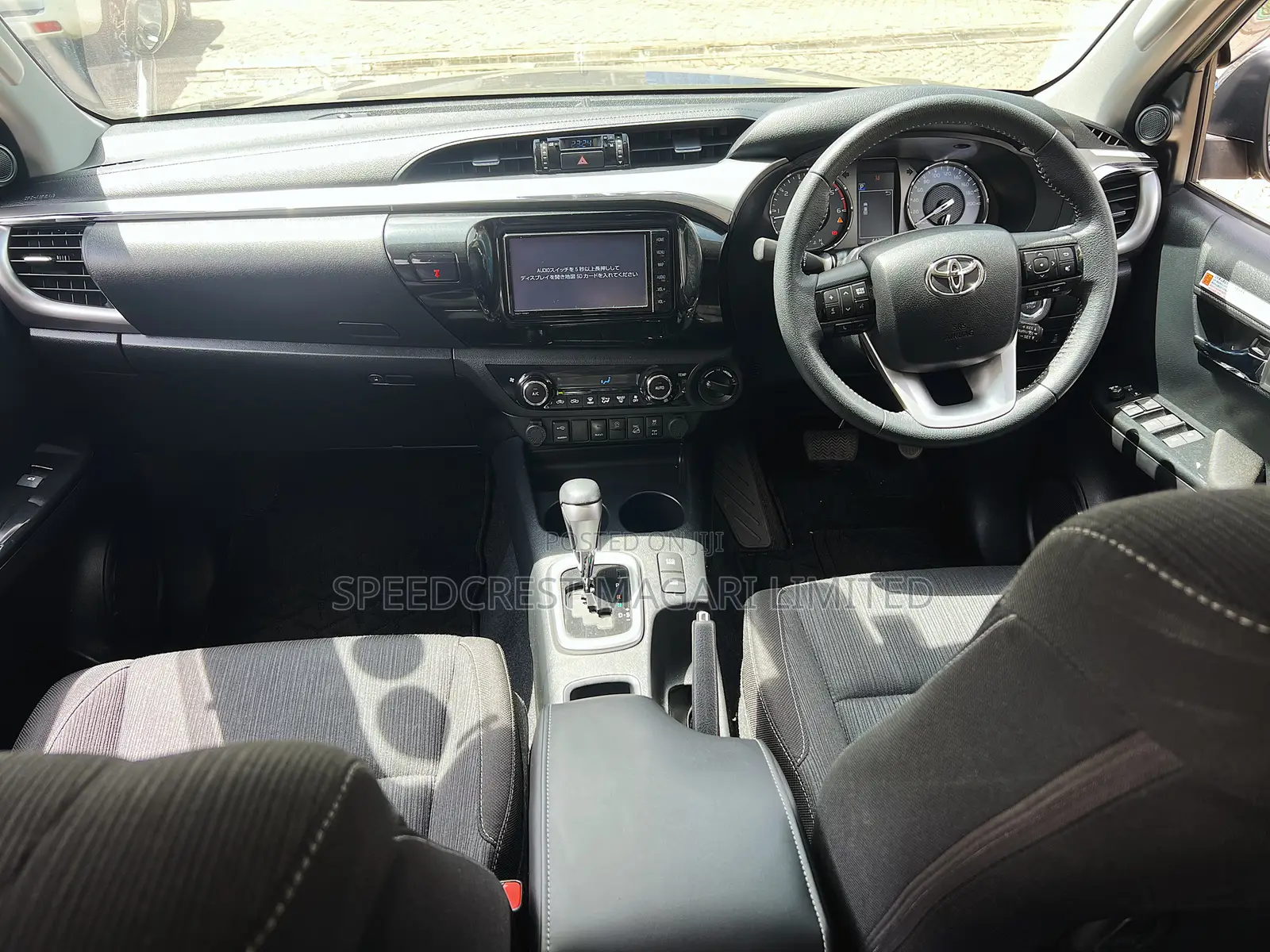 Toyota Hilux 2021 Silver