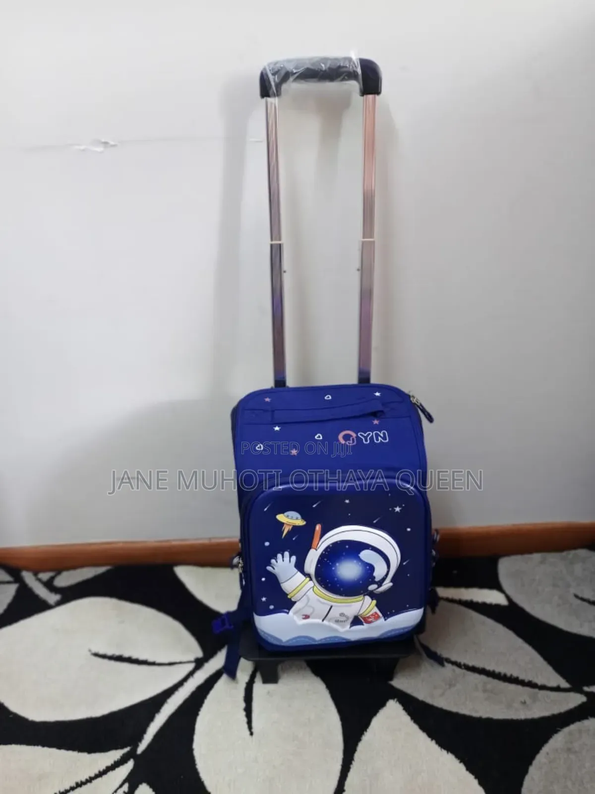 *Rolling Trolley Kids School Bag