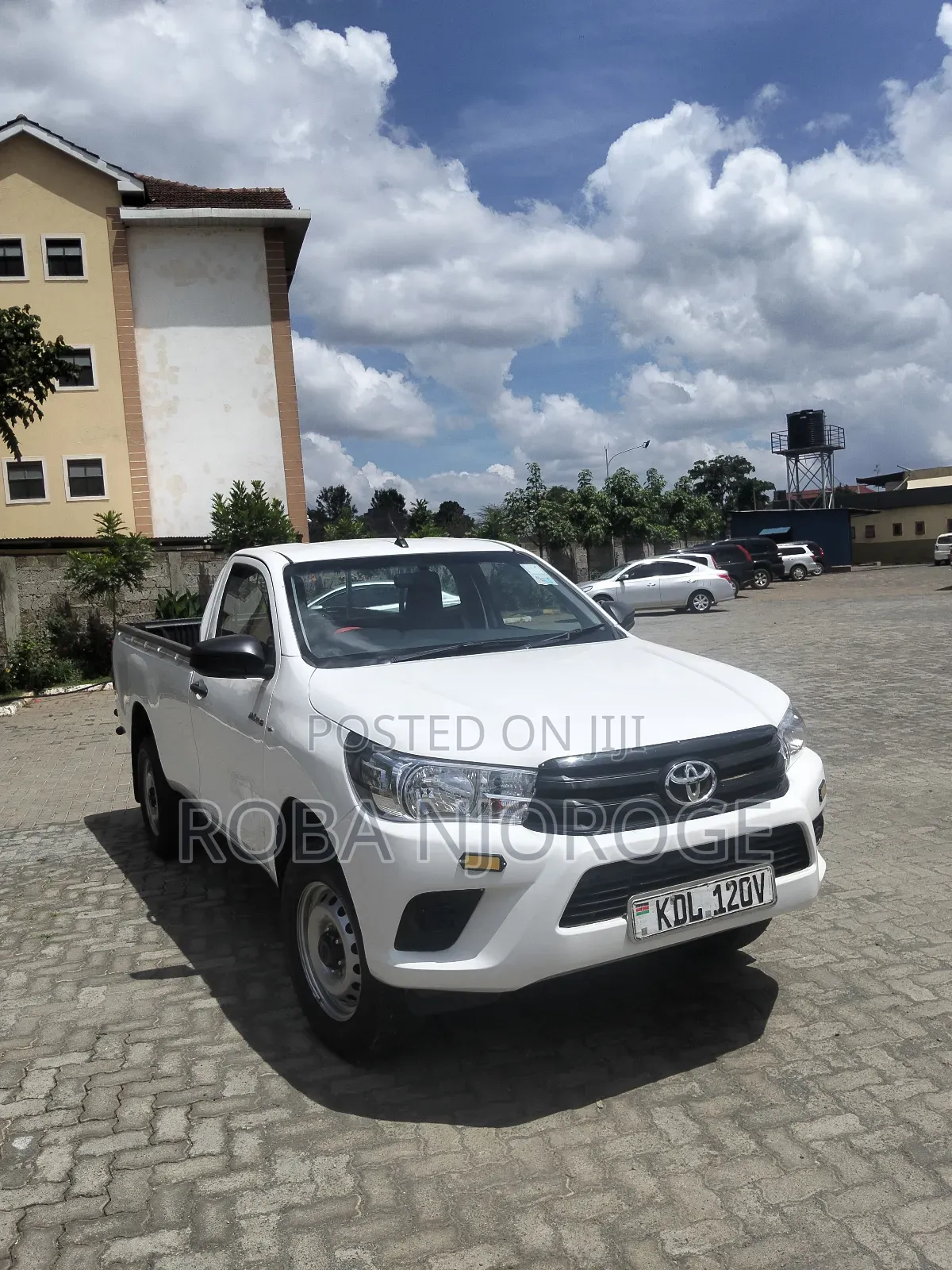 Toyota Hilux Revo Single Cab Deisel 2.4 RWD 2022 Off white
