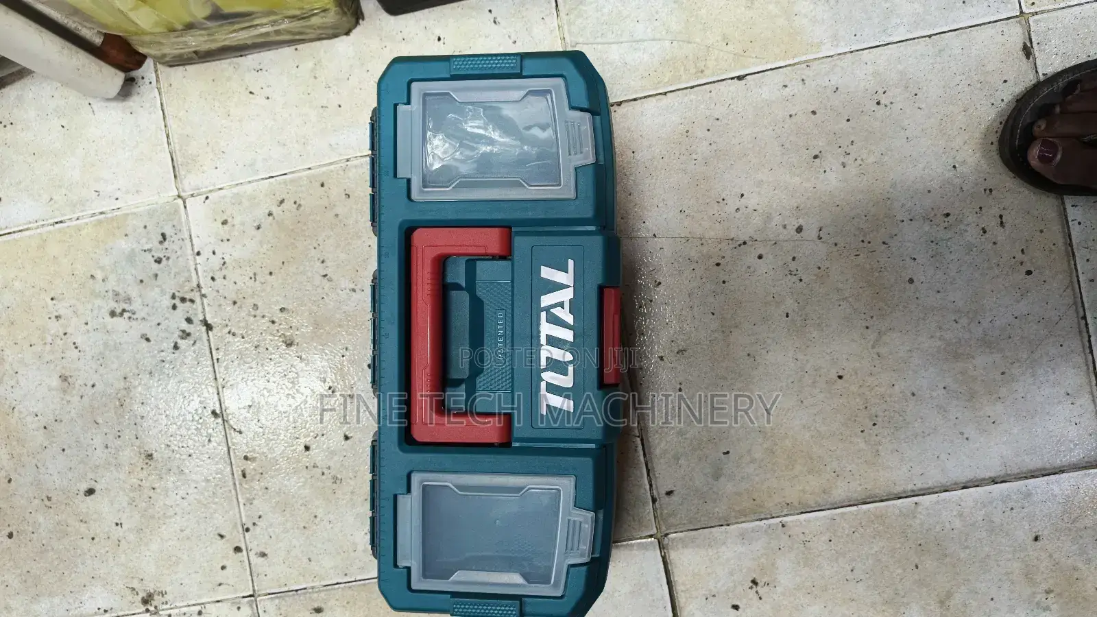 Total 13 Inch Tool Box