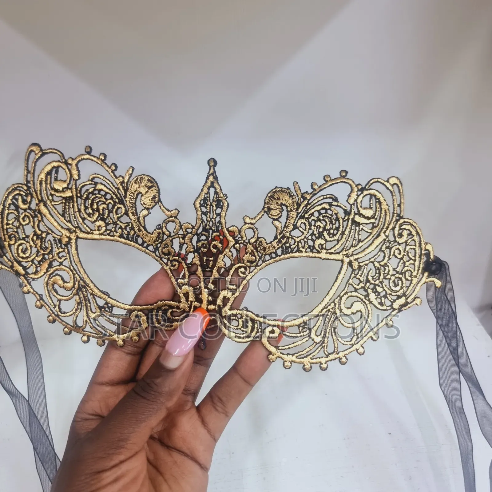 Gold Quality Lace Masks