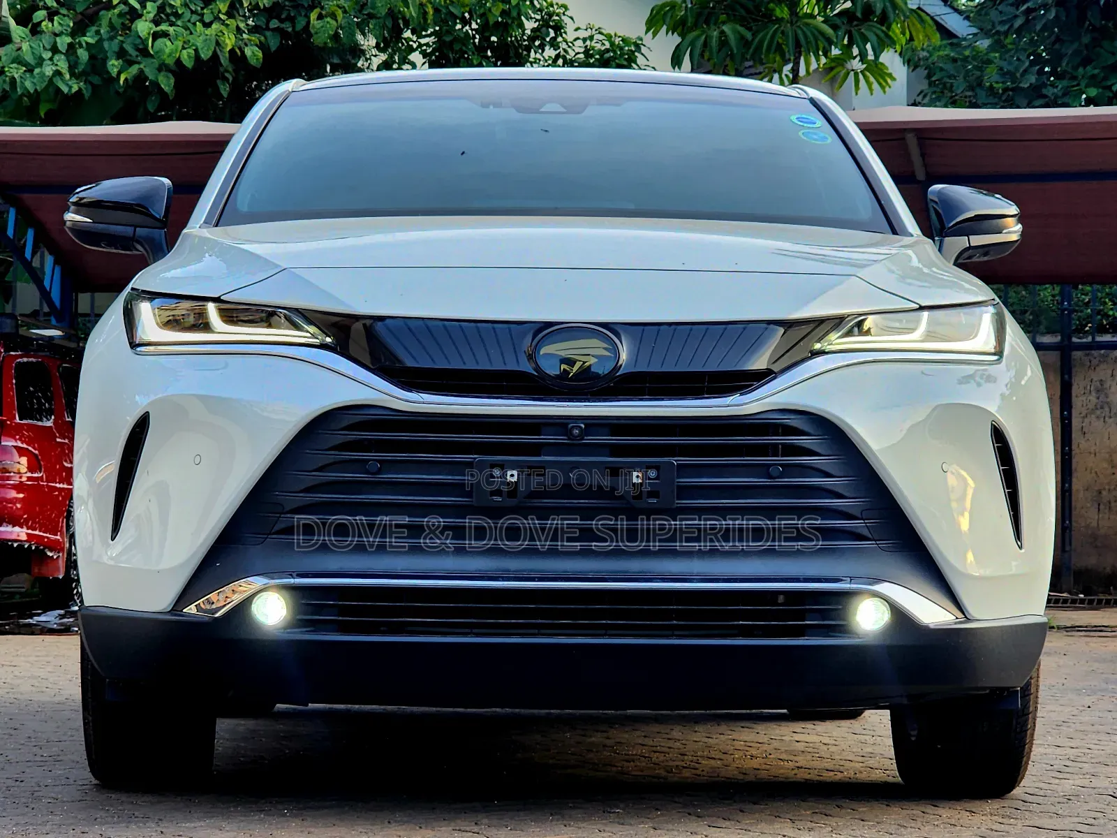 Toyota Harrier 2.0 2020 White