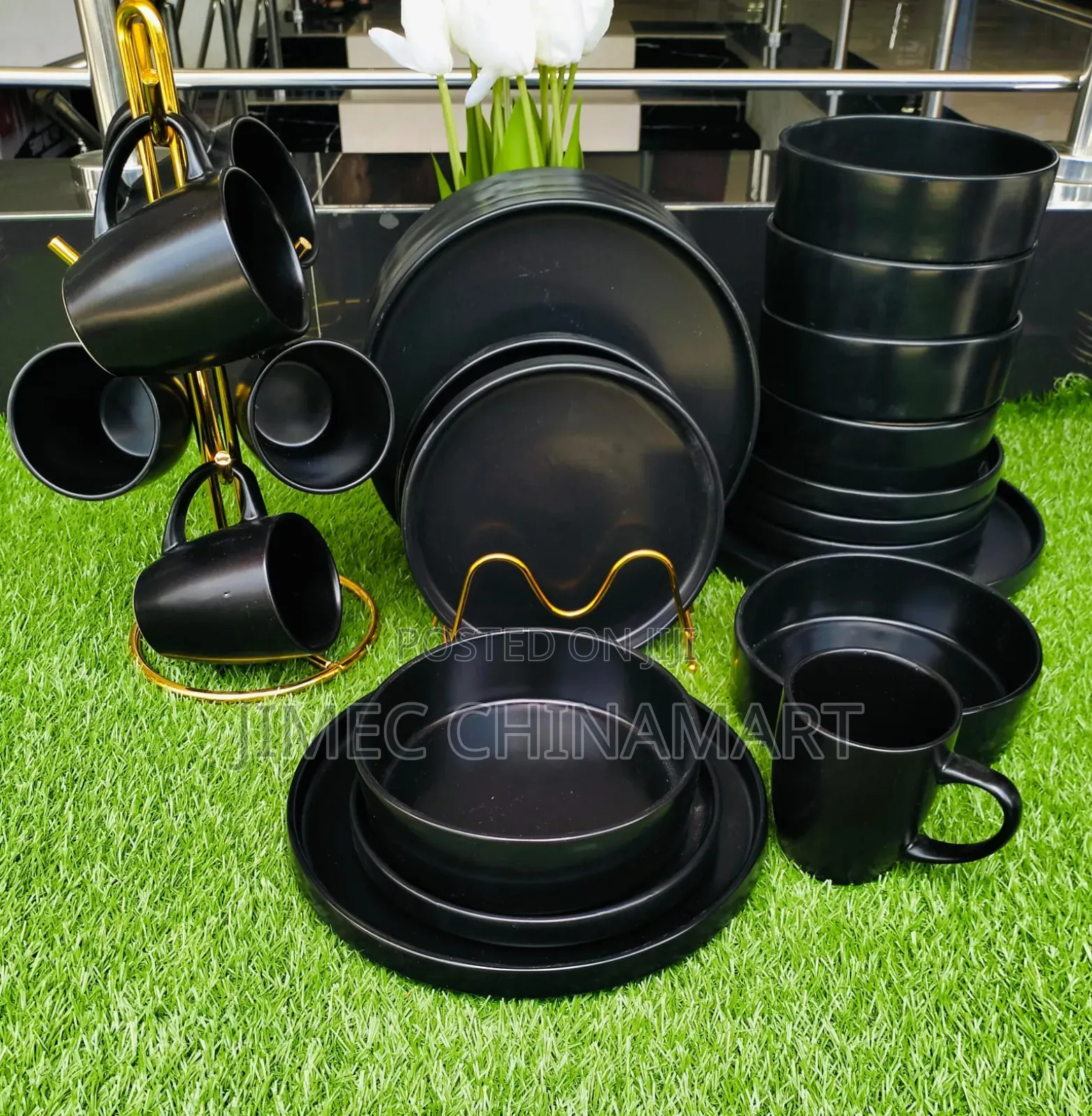 24-Piece Round Black Dinner Set