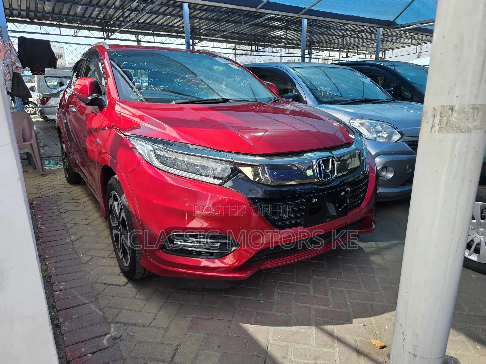 Honda Vezel 1.5 Hybrid 2WD 2019 Red