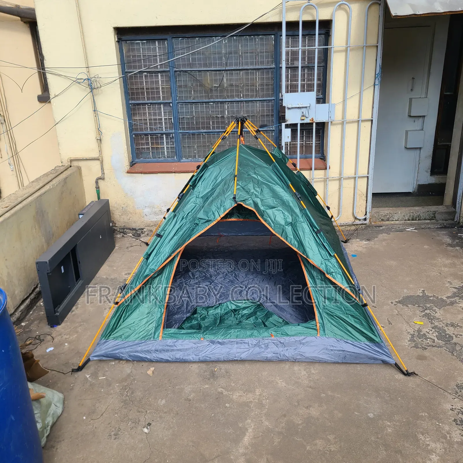 Easy-Set-Up Camping Tent. Family Tent. 2-4 People