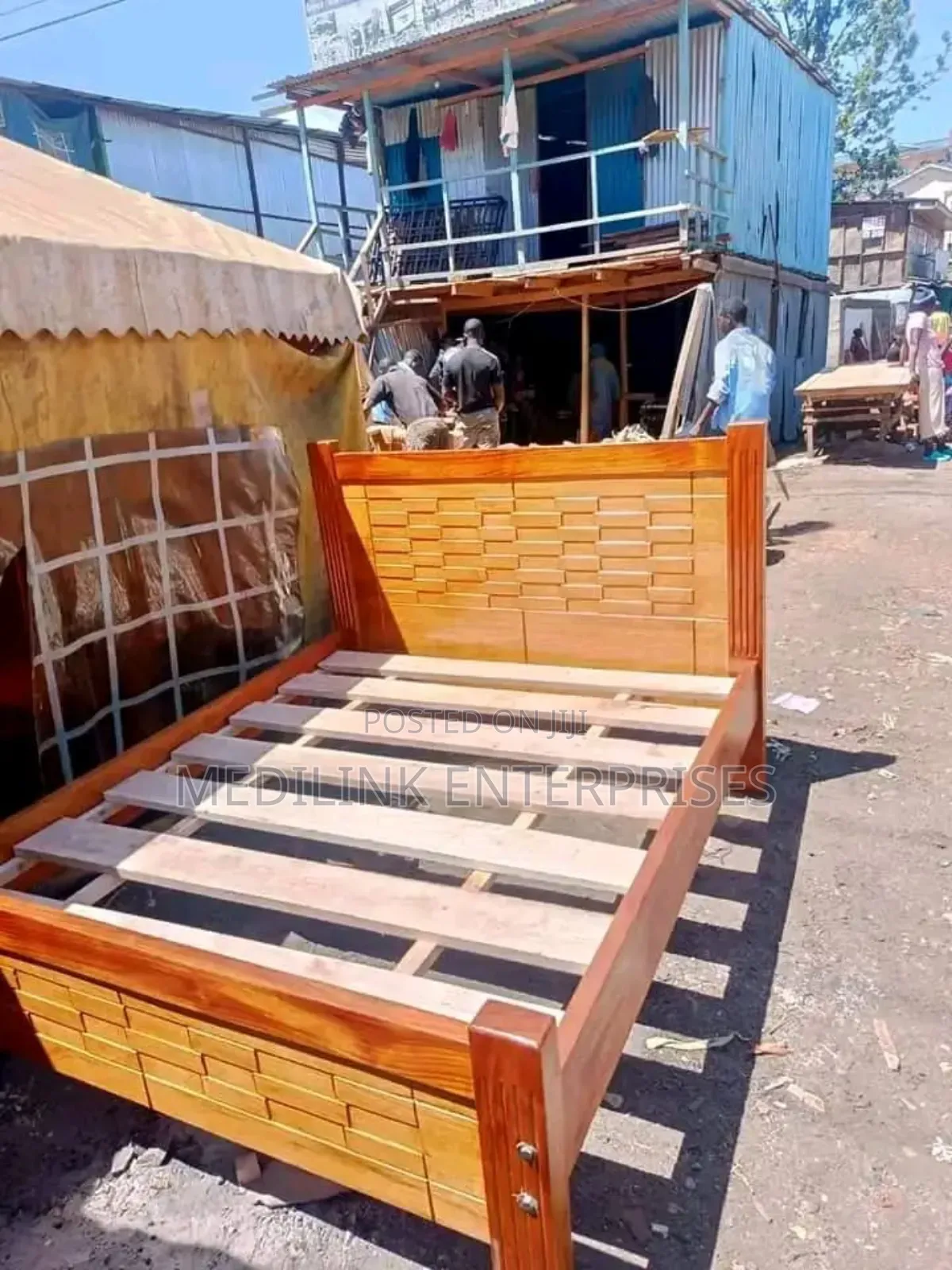 Olid Beds Vanish 5*6 Beds Mahogany Made