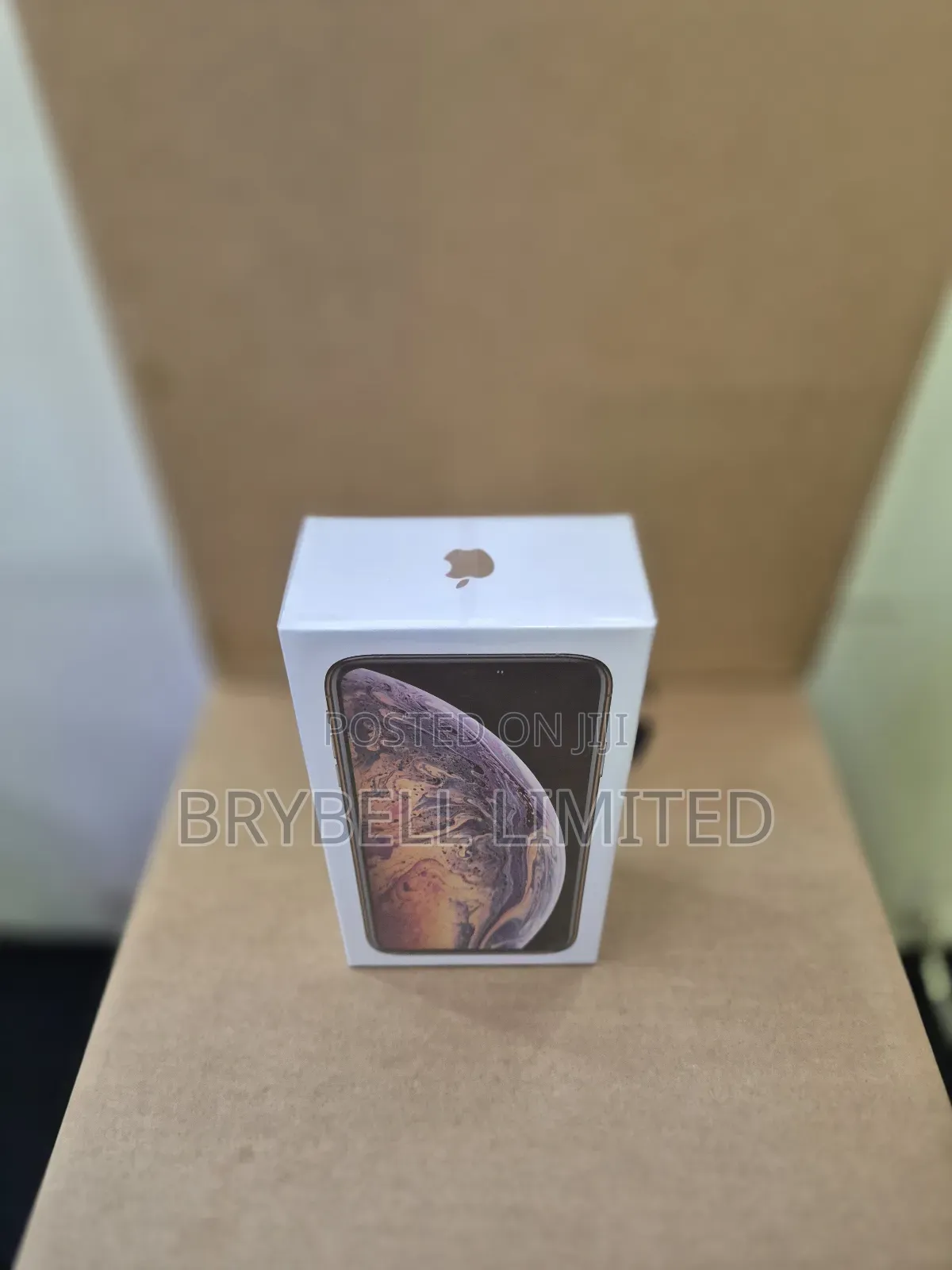 New Apple iPhone XS Max 256 GB Gold