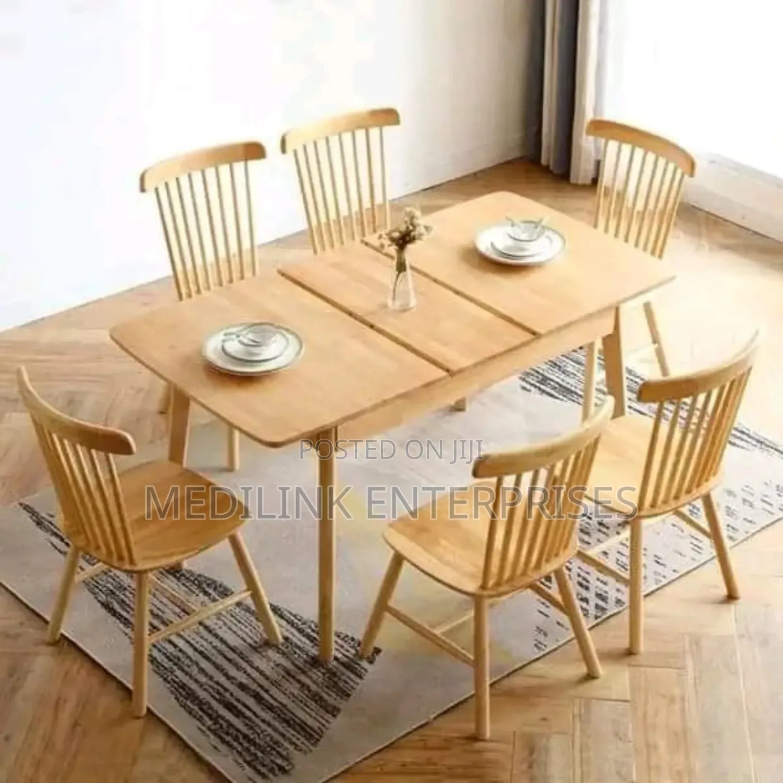 Modern Itchy Galaxy 6-Seaater Restaurant Tables Set