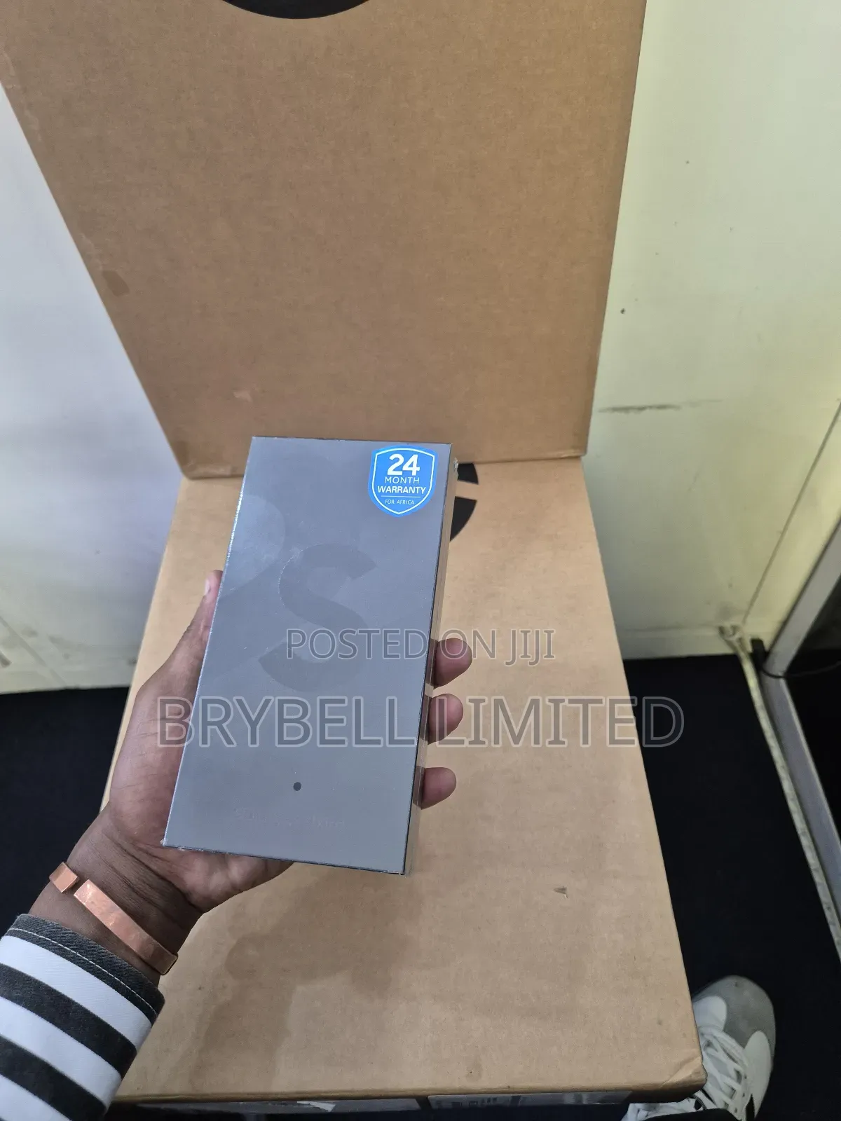 New Samsung Galaxy S22 Ultra 5G 256 GB Green