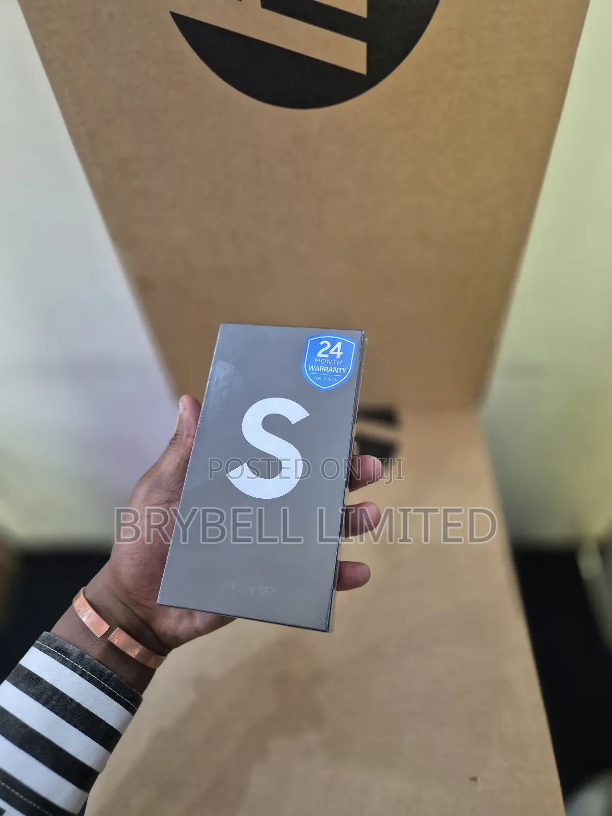 New Samsung Galaxy S22 5G 256 GB White