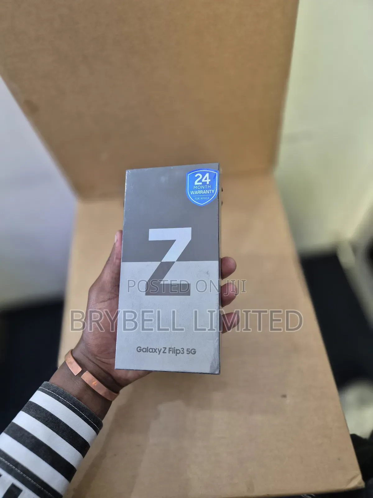 New Samsung Galaxy Z Flip3 5G 128 GB Black