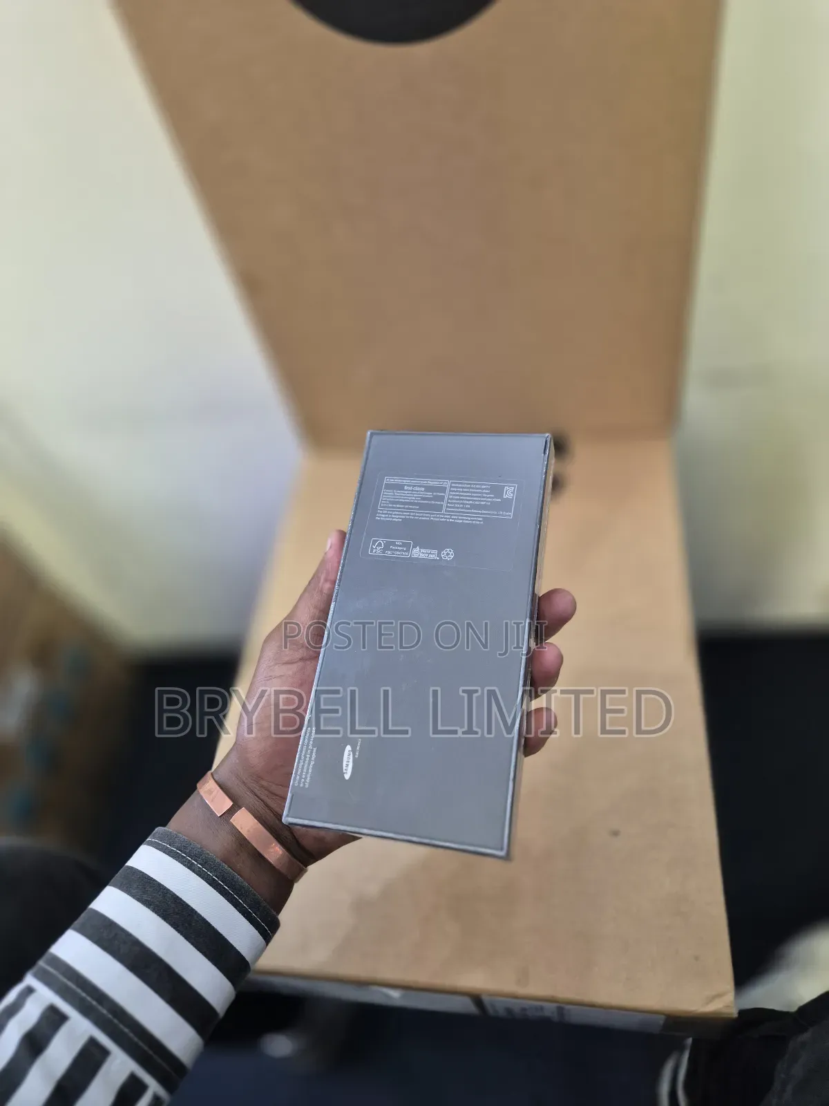New Samsung Galaxy Z Flip3 5G 128 GB Black