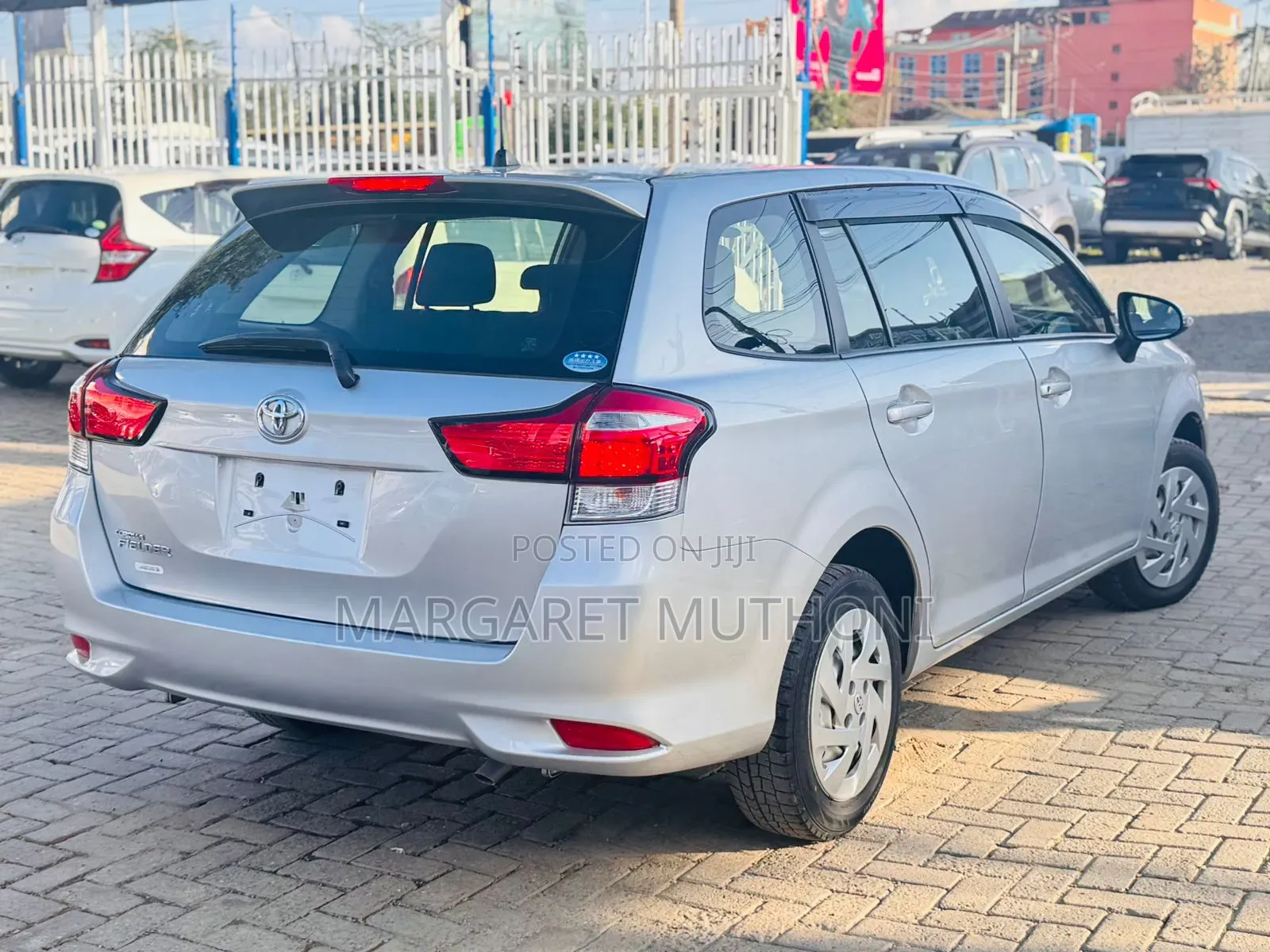 Toyota Corolla Fielder 2018 Silver