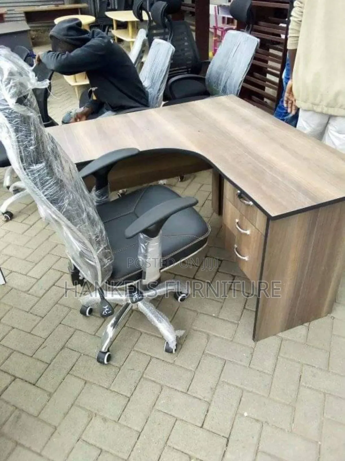 Corner L-Shape Desk for Office Work and Studying