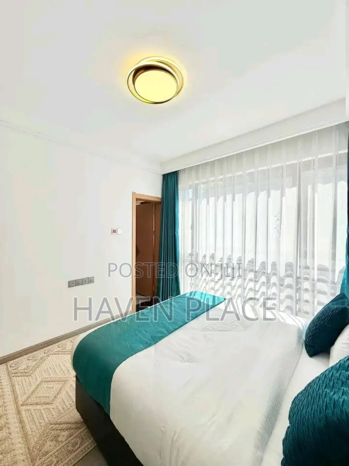 3 Bedroom DSQ Apartment 108 Riverside Square-Riverside Lane West.