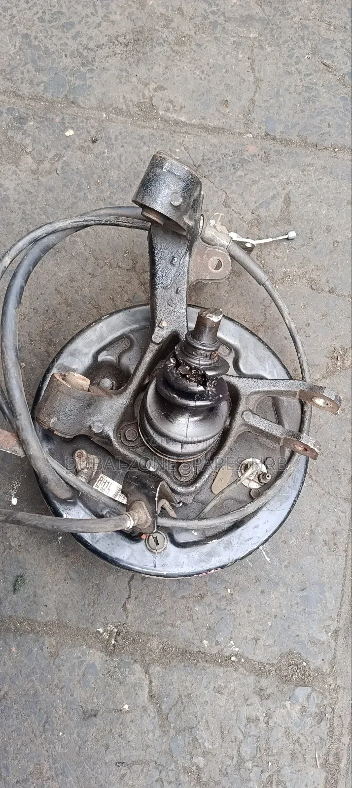 Axio, Fielder Rear Hubs 4wd, Drums, Back Plates.