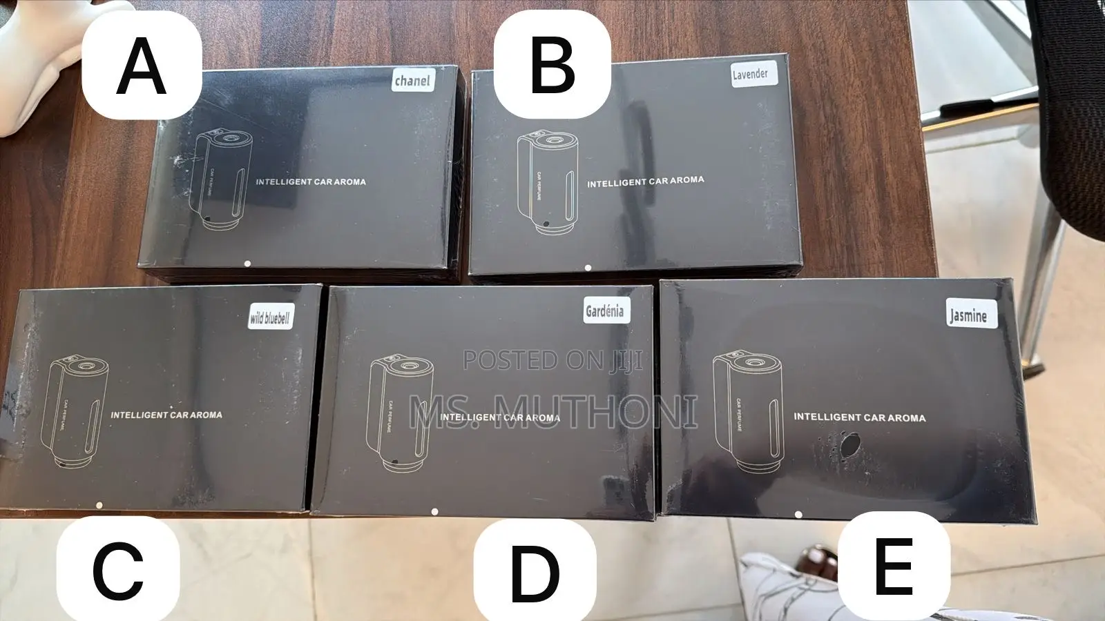 Smart Car Aroma Diffuser + 3 Refill Bottles and Usb Charging Cable.