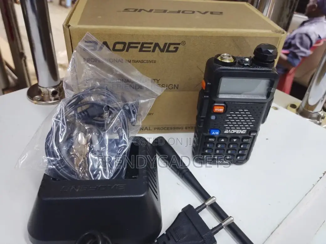 Baofeng Uv-5r Rechargeable Dual Band Walkie Talkie