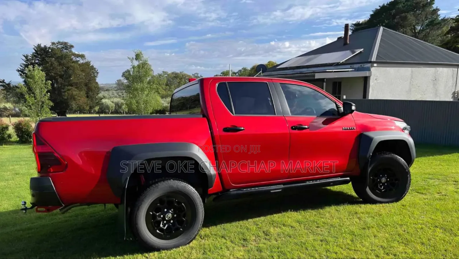 Toyota Hilux 2024 Red