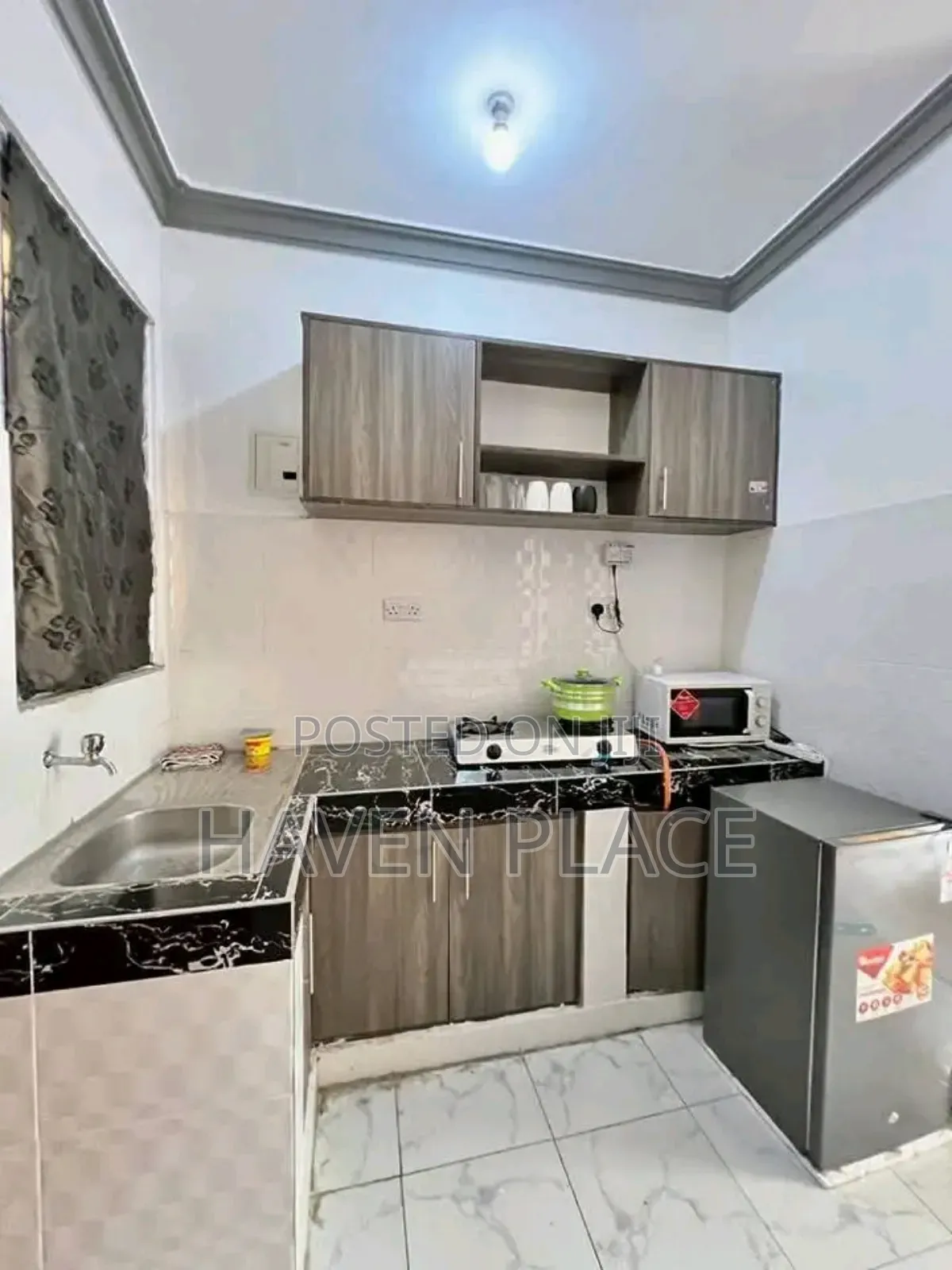 "Cozy Kamakis Studio - KSH 2,000/Night Fully Furnished Eastern Bypass