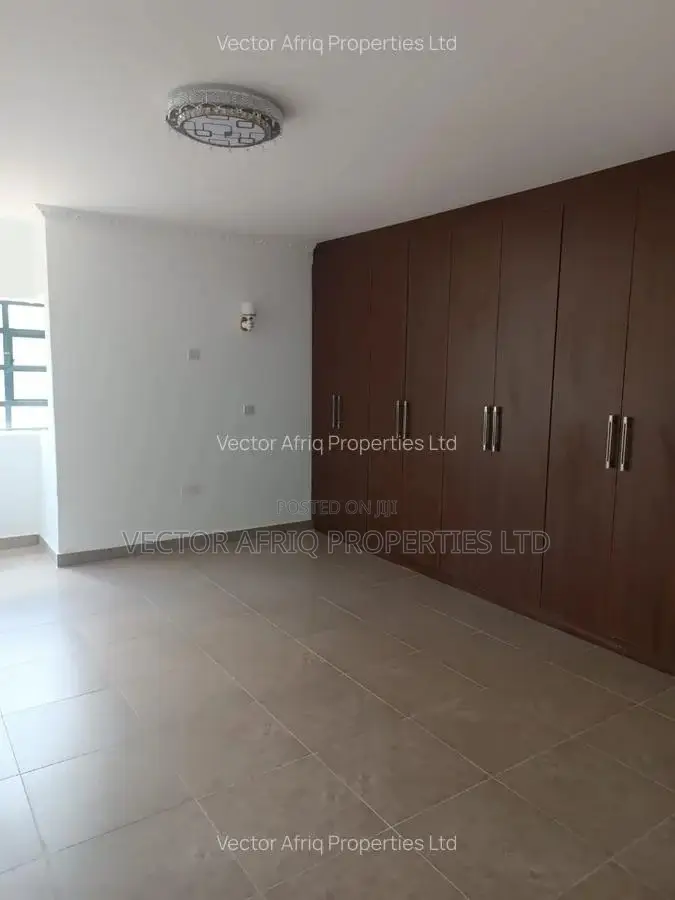 5bdrm Mansion in Acacia, Kitengela for sale