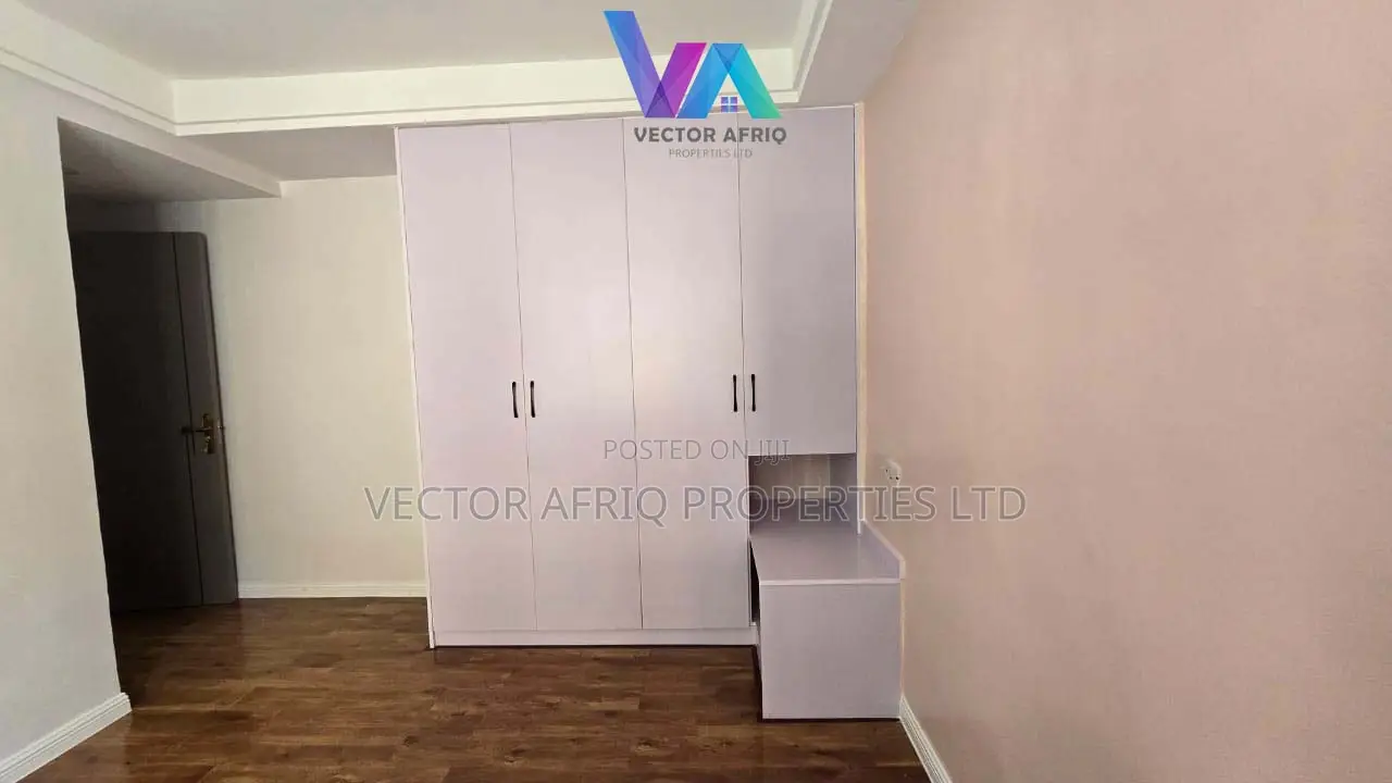 3bdrm Apartment in Korompoi, Kitengela for sale