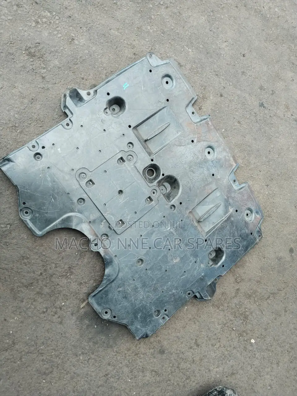 Toyota Crown 2015 Lower Engine Cover