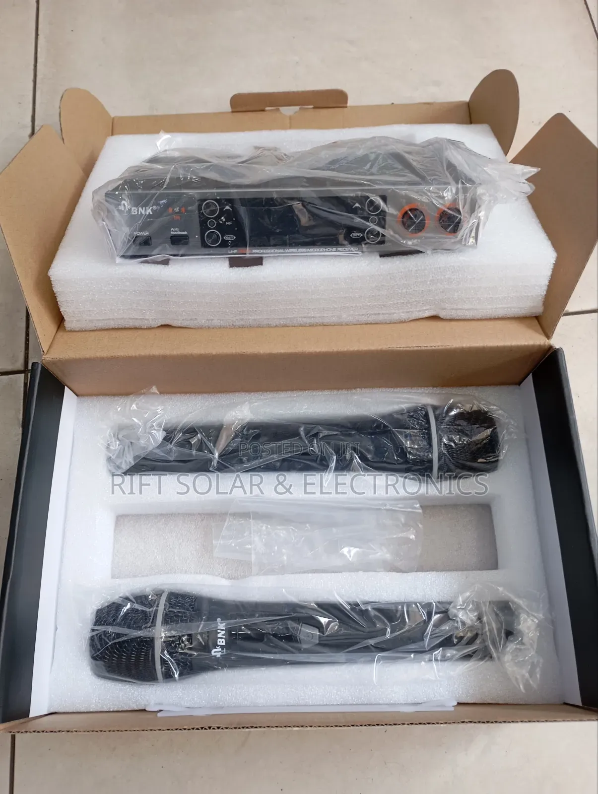 BNK X35 Proffesional Wireless Microphone Dual.