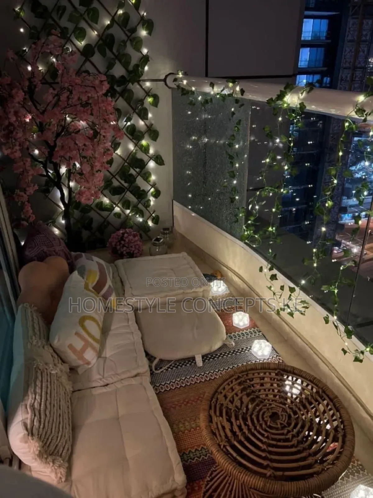 Modern Wall Balcony Turfgrass Artificial Grass Flower Design