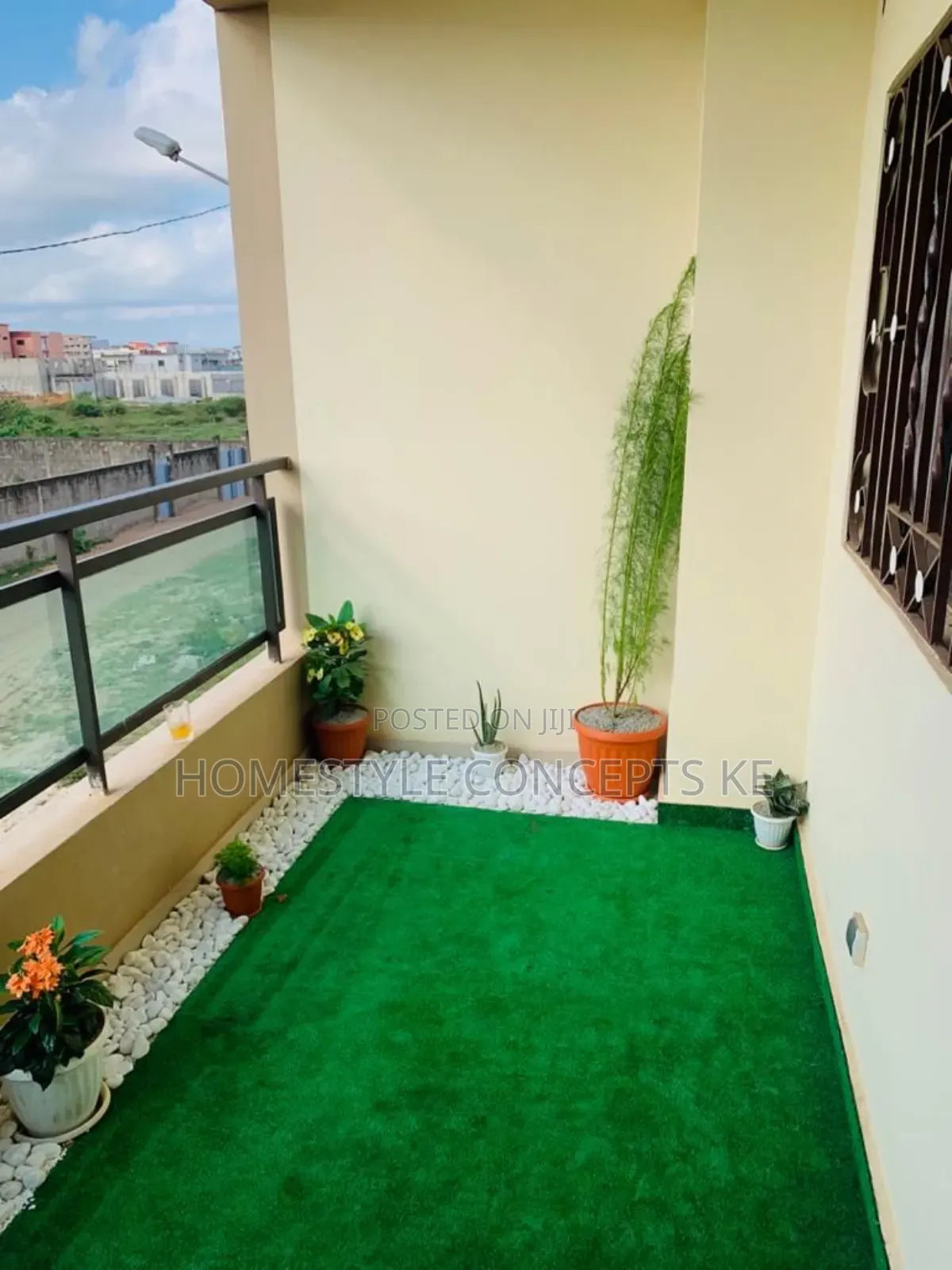 Home Balcony Interior Artificial Flower Grass Backdrop Turfgrass