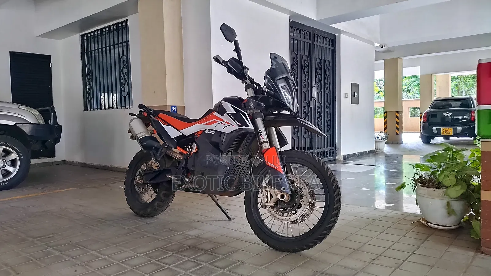 KTM 2019 White