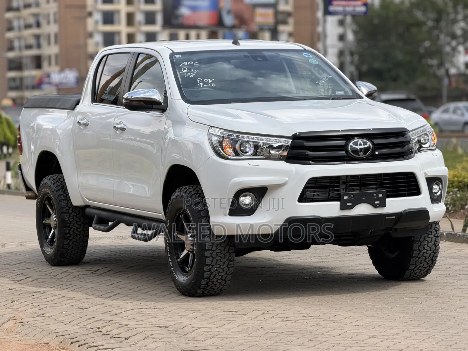 Toyota Hilux 2018 White