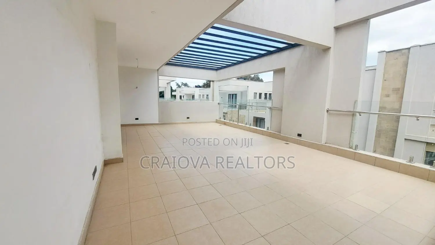 6bdrm Villa in Lavington for sale