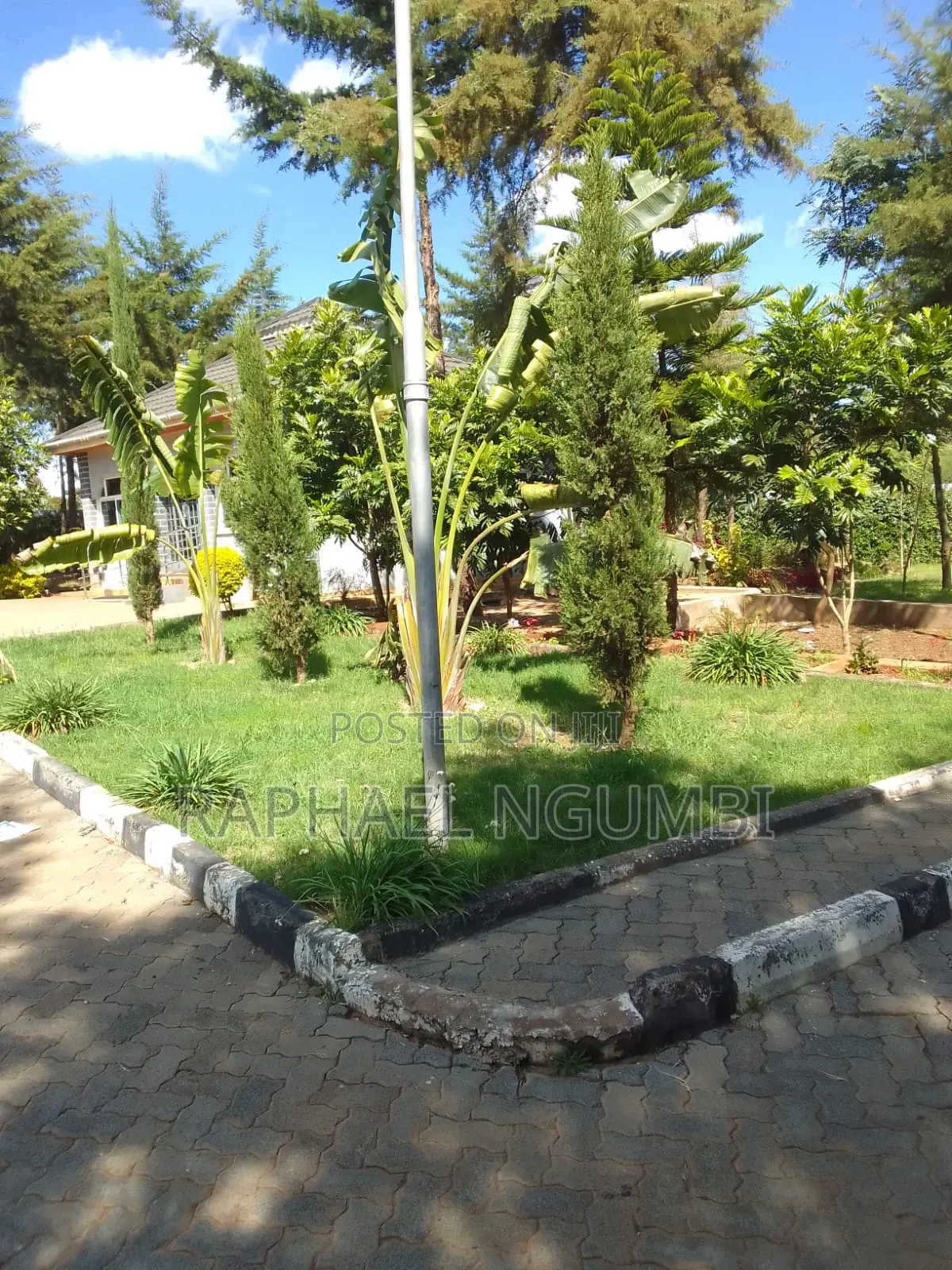 Furnished 5bdrm House in Mua for sale
