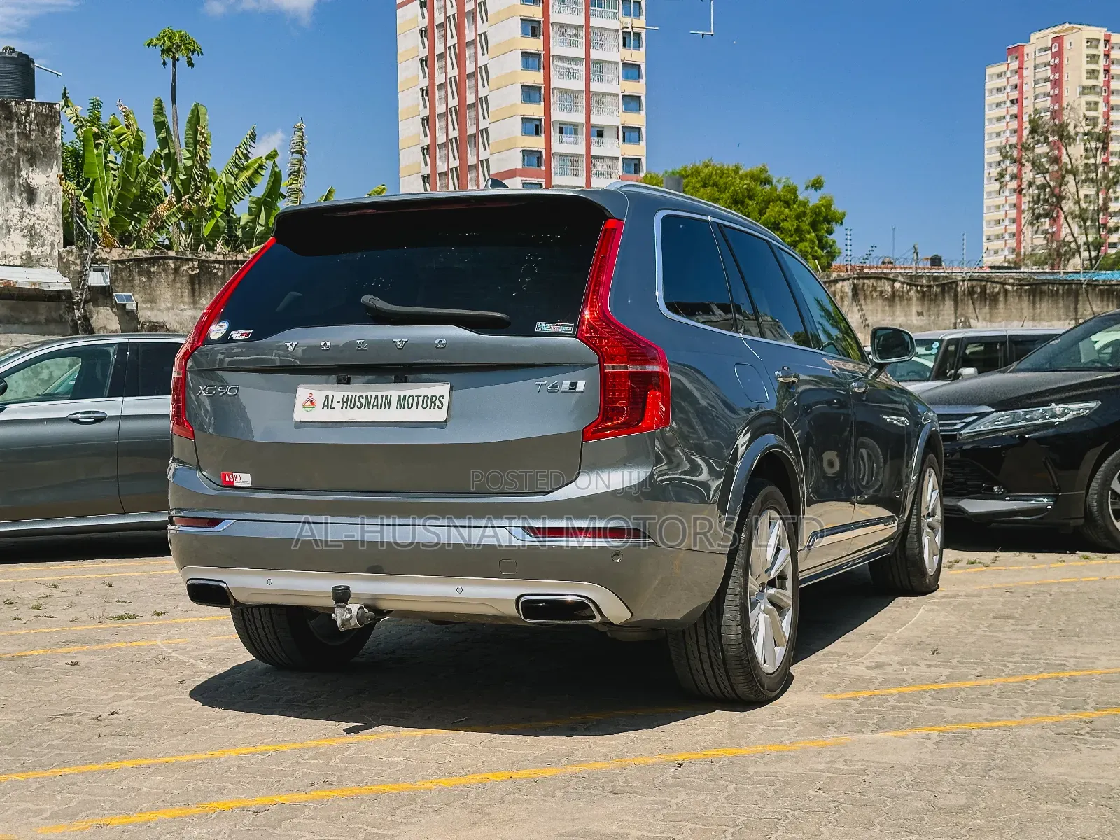 Volvo XC90 T6 Momentum AWD 2018 Gray