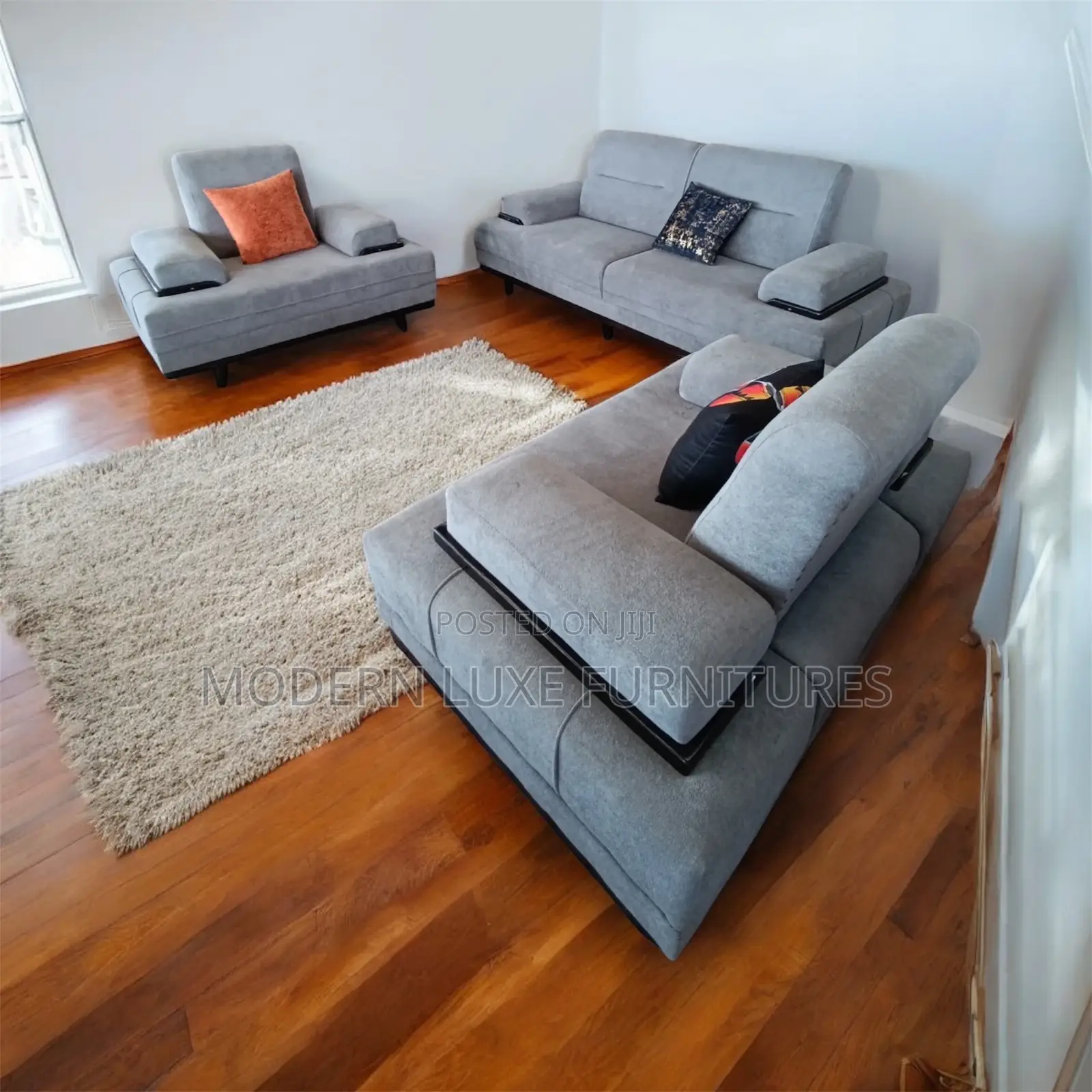 Elegant 5 Seater Sofa