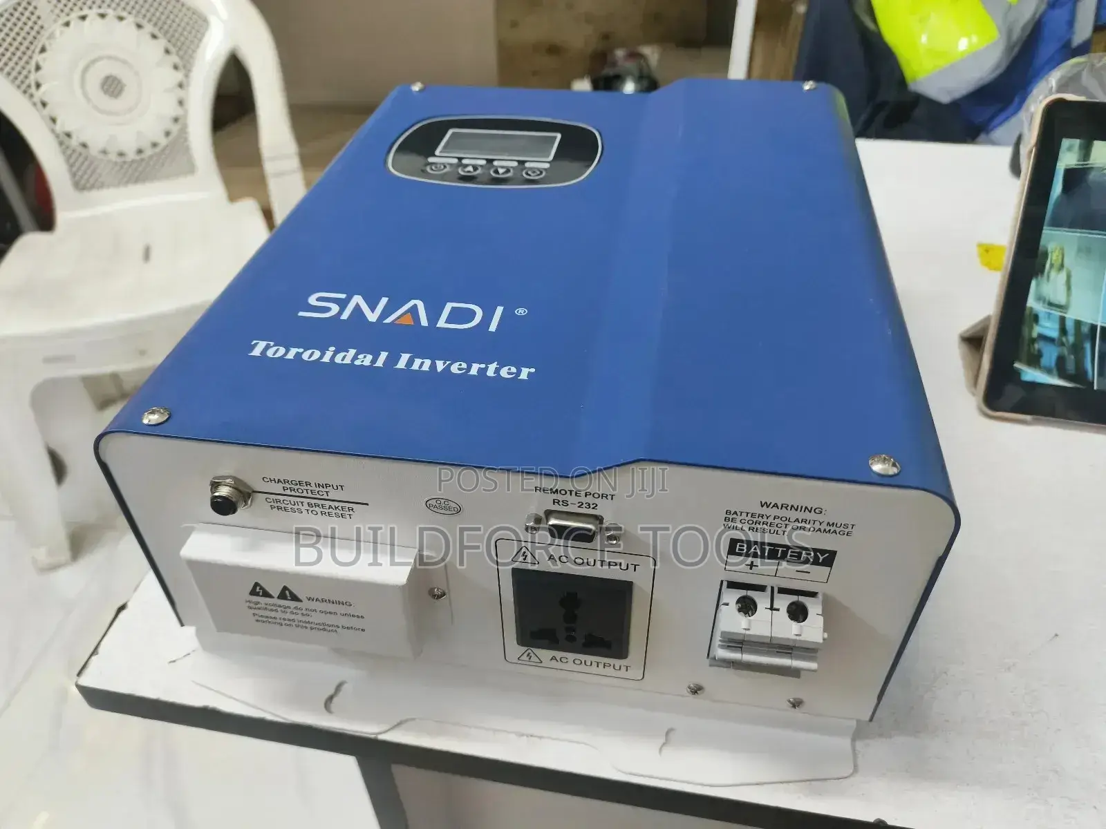 Solar Inverter Charger Snadi