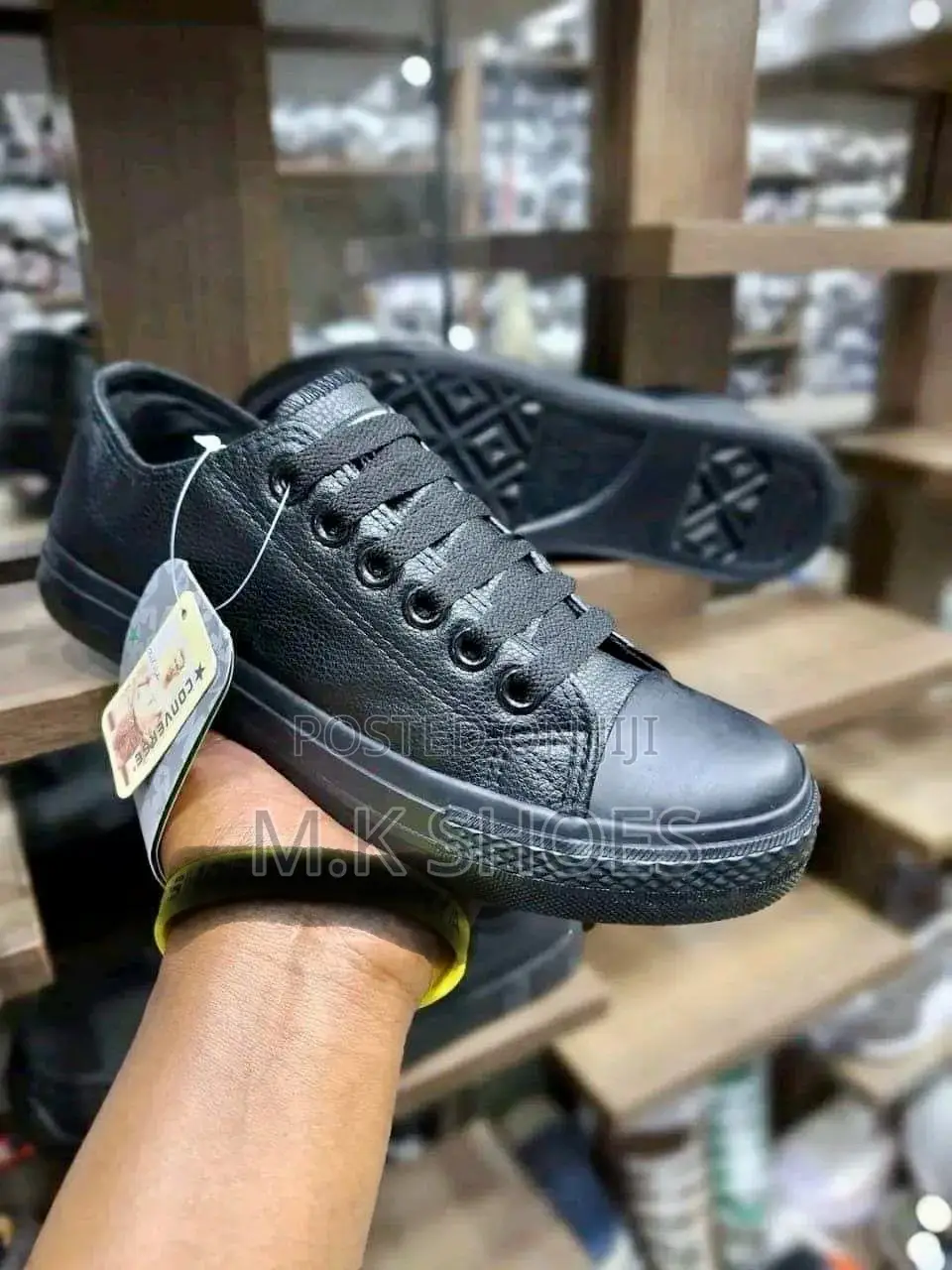 Converse All Black