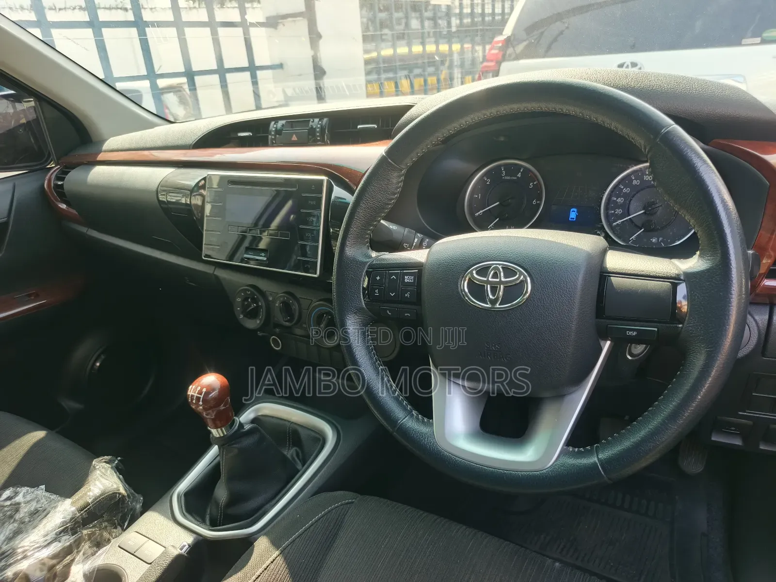 Toyota Hilux Revo Double Cab Deisel 2.8 AWD 2019 Silver