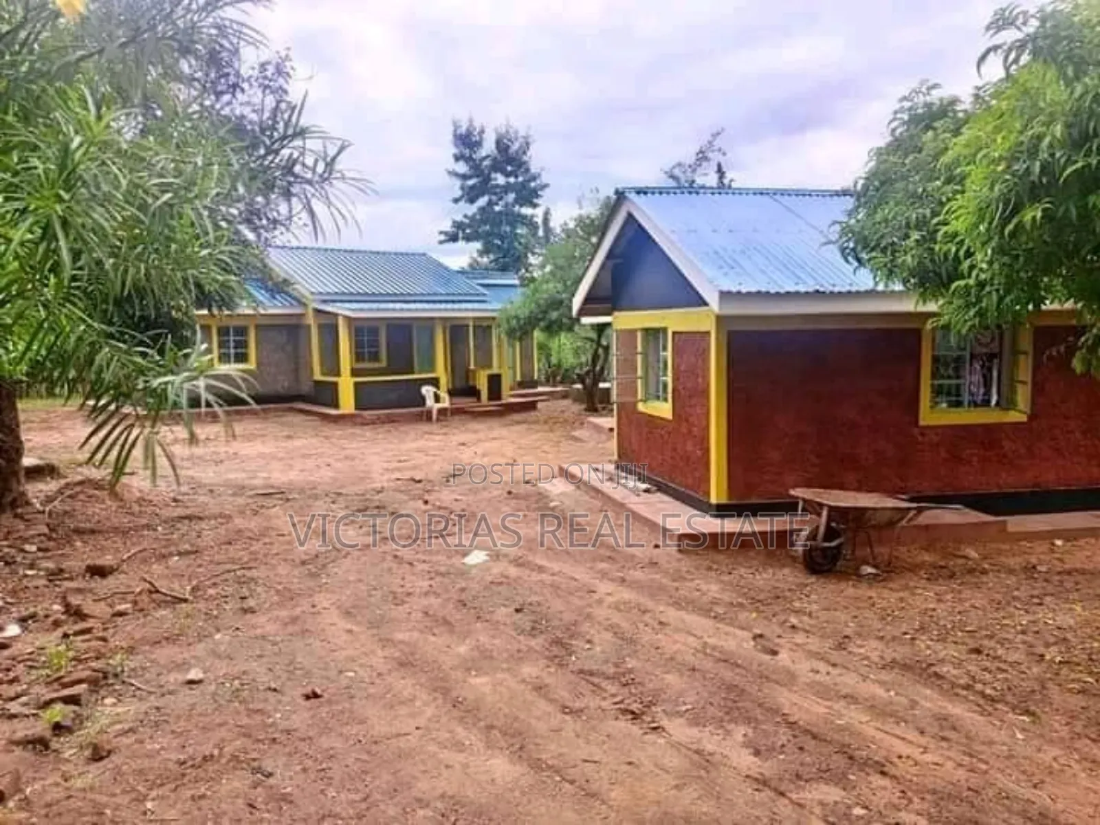 2bdrm Farm House in Kivaa for sale